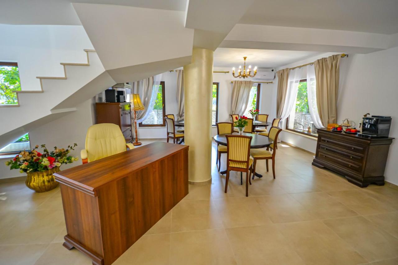 Casa Mora Hotell Deva Eksteriør bilde